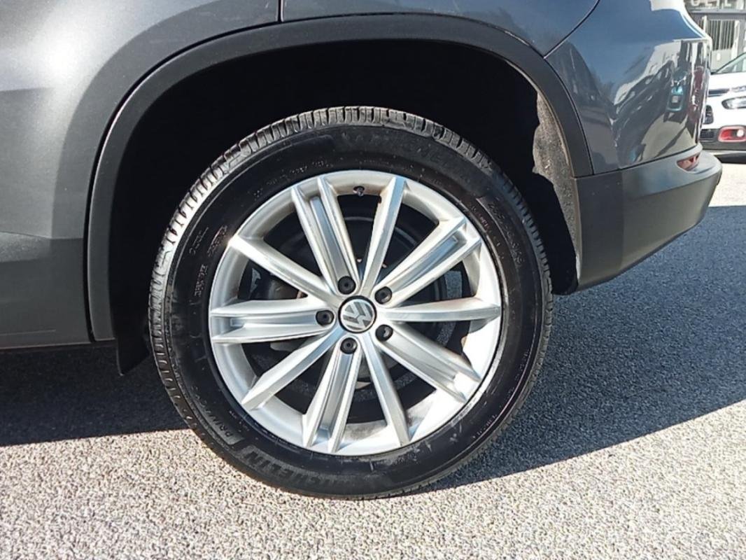 Volkswagen Tiguan - Photo 11