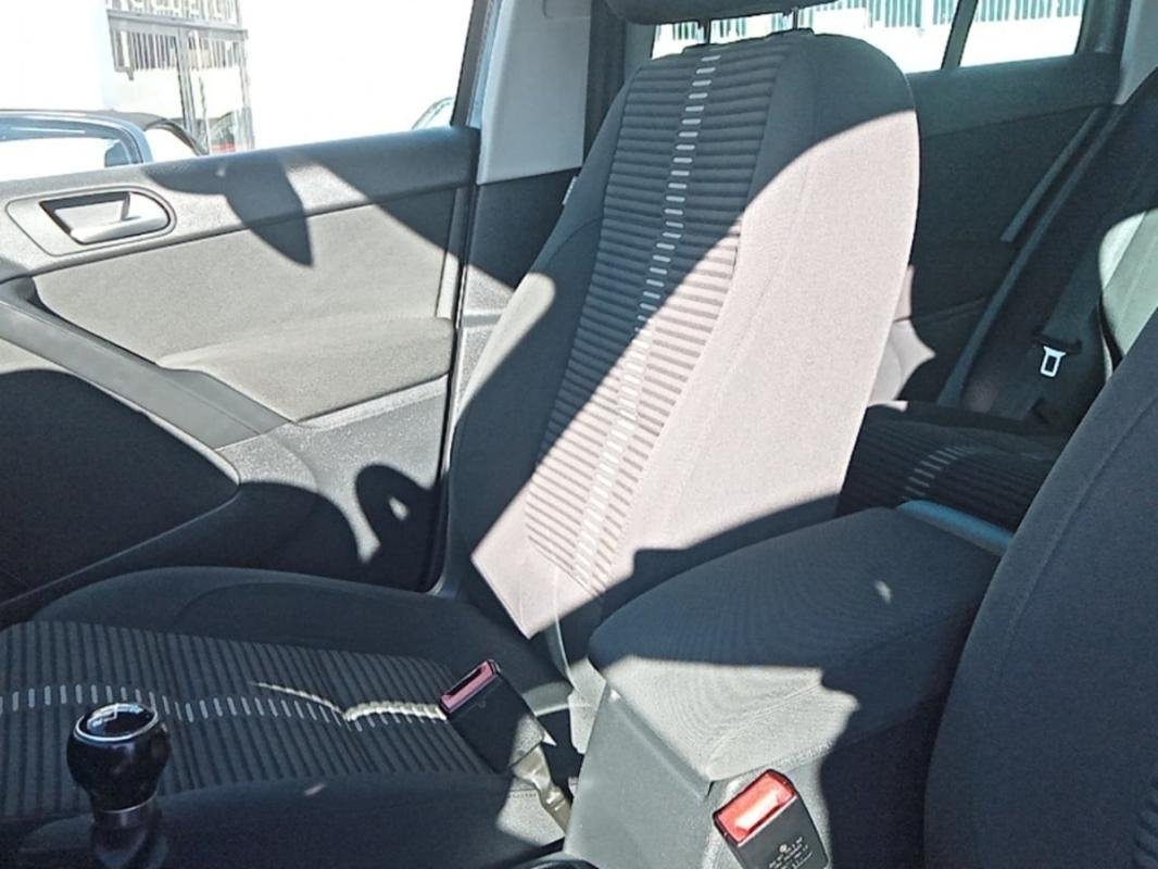 Volkswagen Tiguan - Photo 23