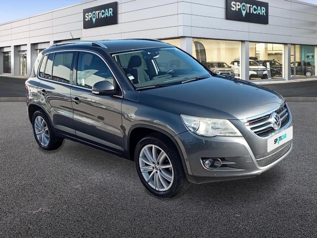 Volkswagen Tiguan - Photo 3