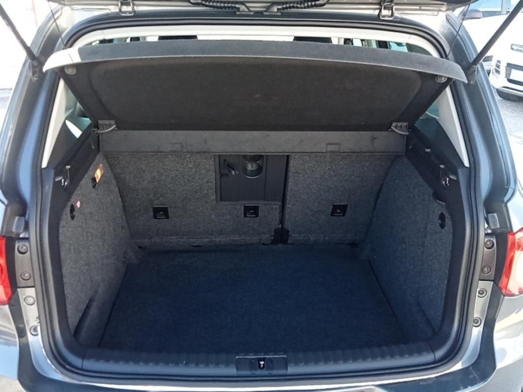 Volkswagen Tiguan - Photo 6