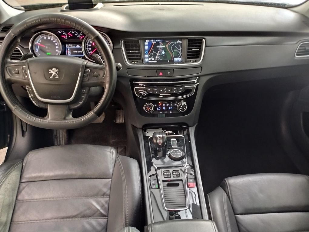 Peugeot 508 HYbrid4 - Photo 3