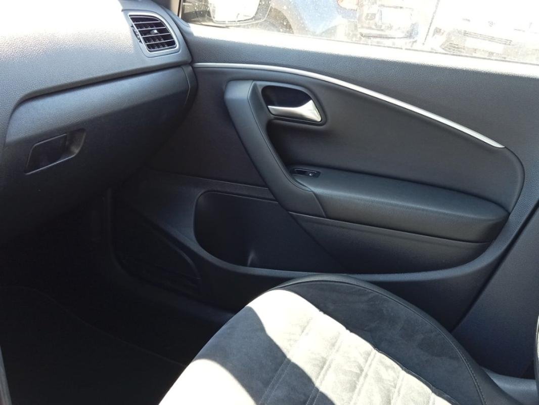 Volkswagen Polo - Photo 28