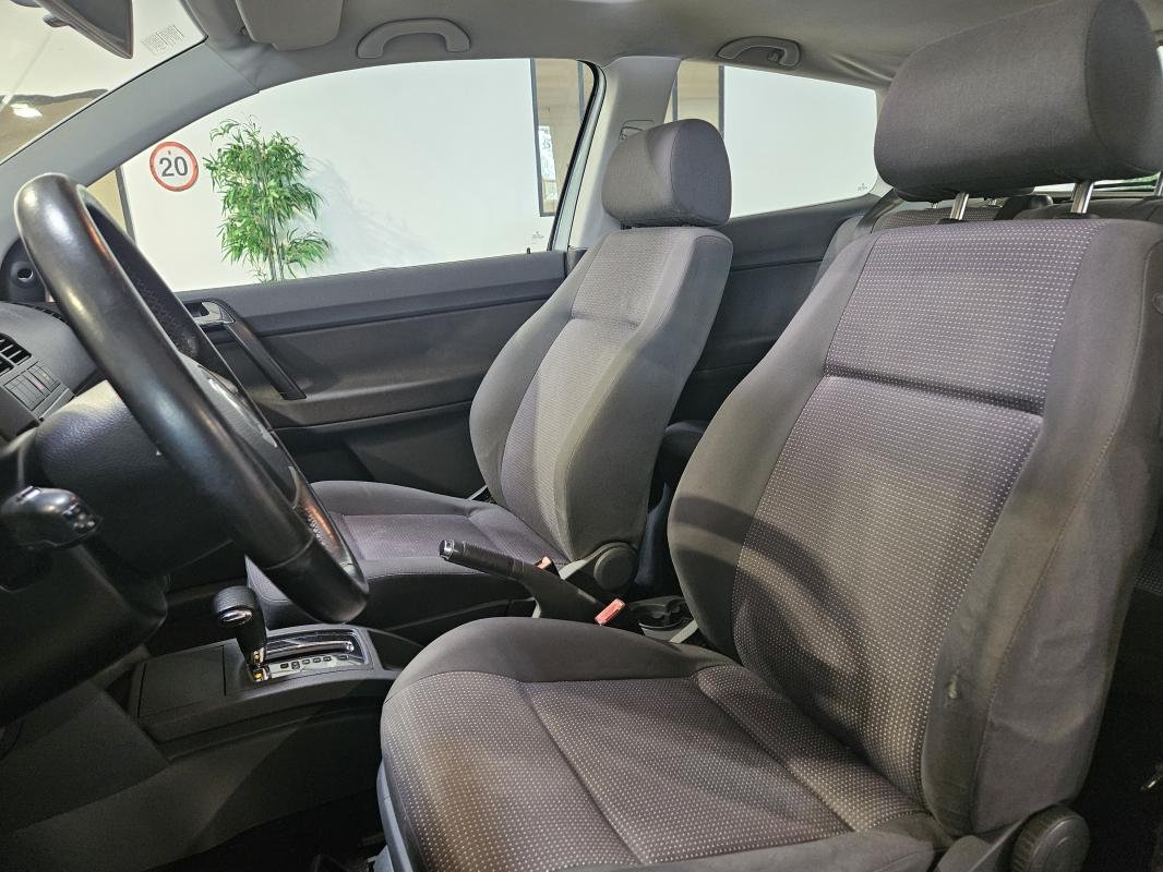 Volkswagen Polo - Photo 11