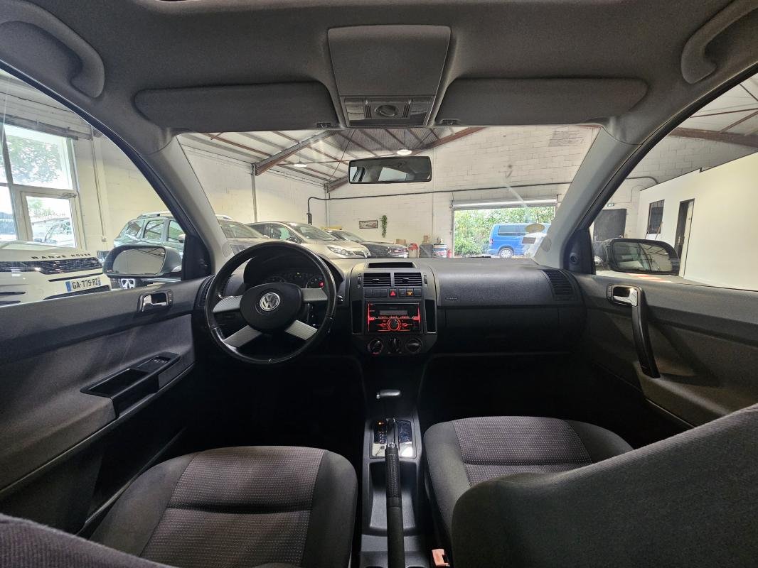 Volkswagen Polo - Photo 12