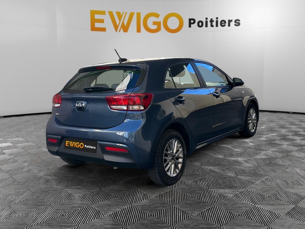 Kia Rio - Photo 6