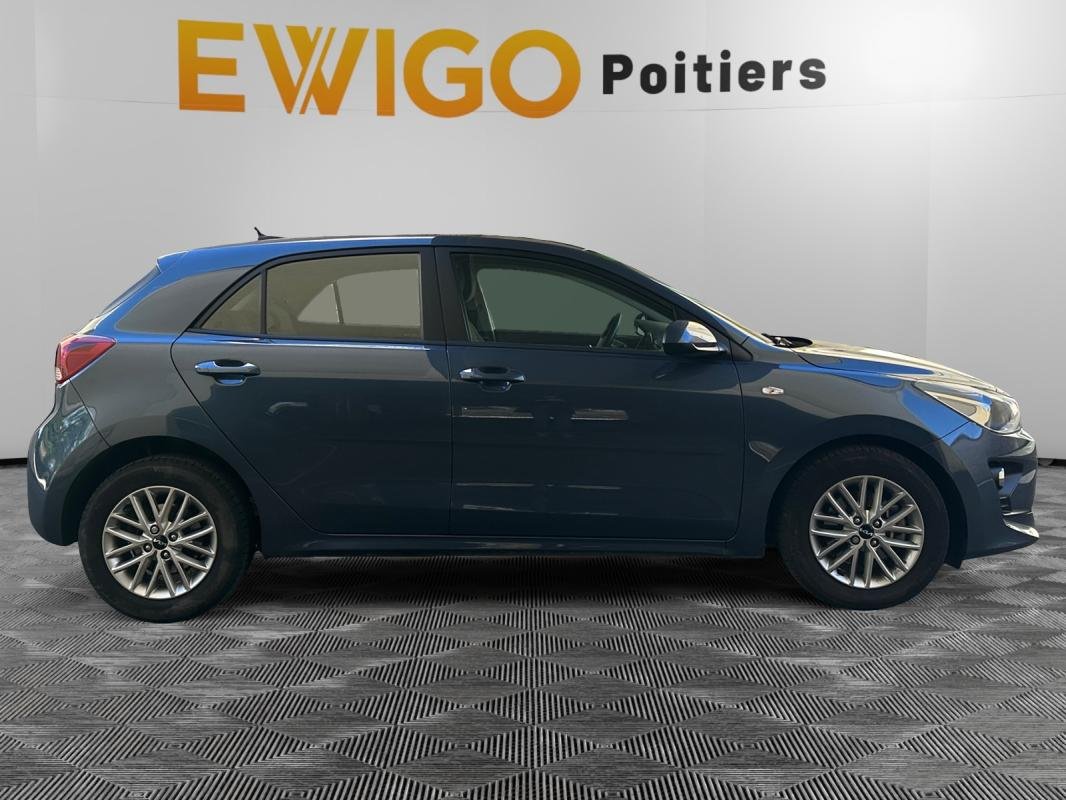Kia Rio - Photo 7