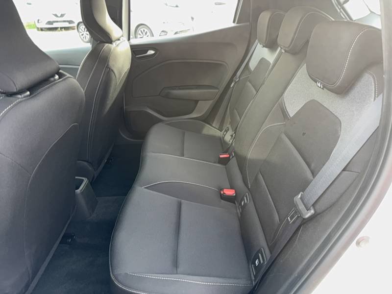 Renault Clio - Photo 17