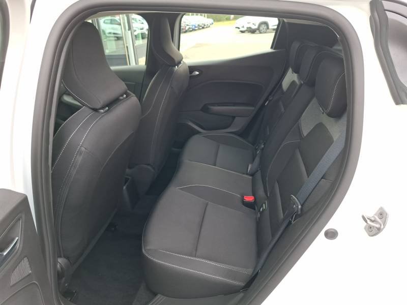Renault Clio - Photo 17