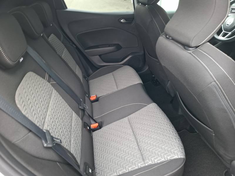 Renault Clio - Photo 18