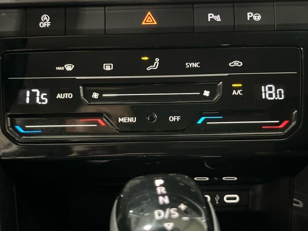 Volkswagen T-Roc - Photo 19