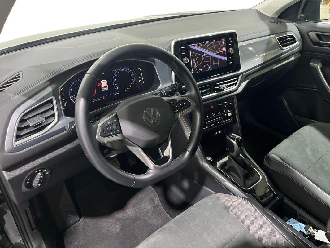 Volkswagen T-Roc - Photo 9