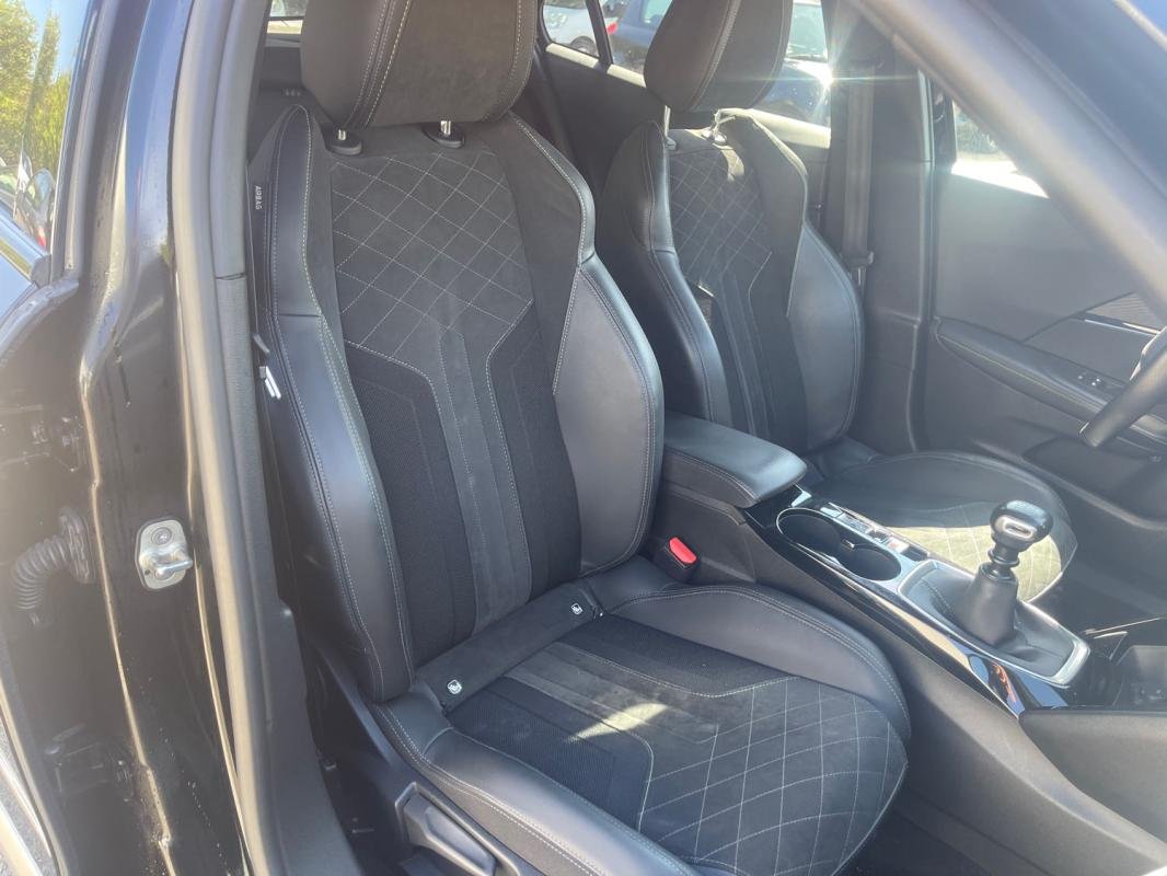 Peugeot 2008 - Photo 12