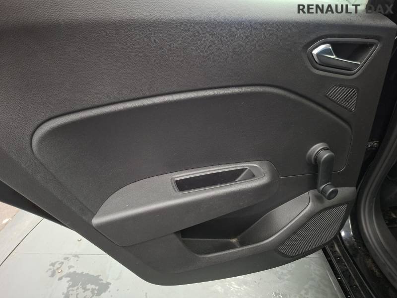 Renault Clio - Photo 24