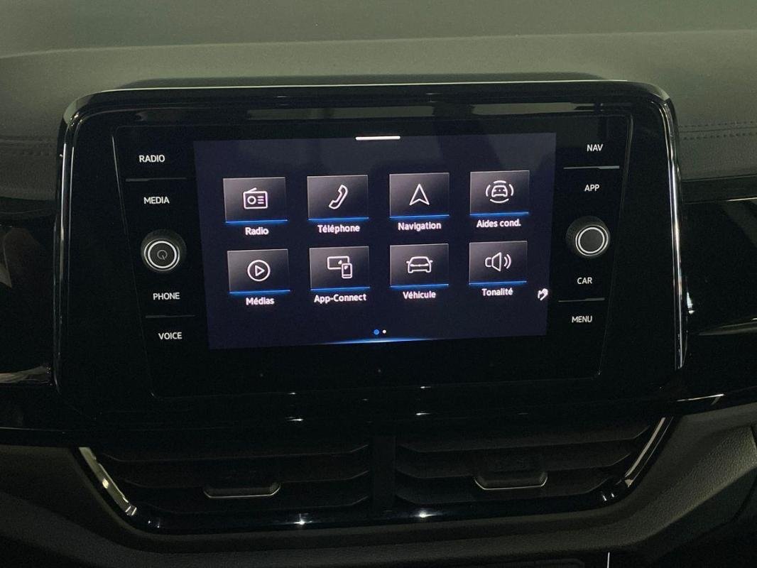 Volkswagen T-Roc - Photo 16