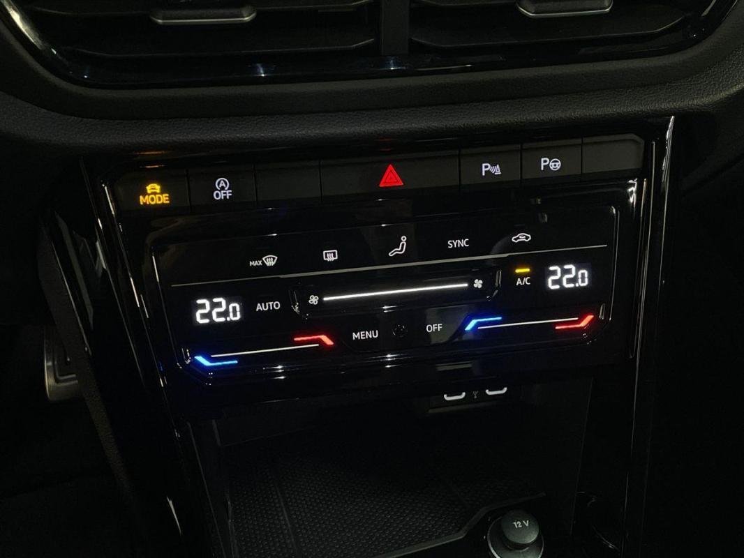 Volkswagen T-Roc - Photo 19