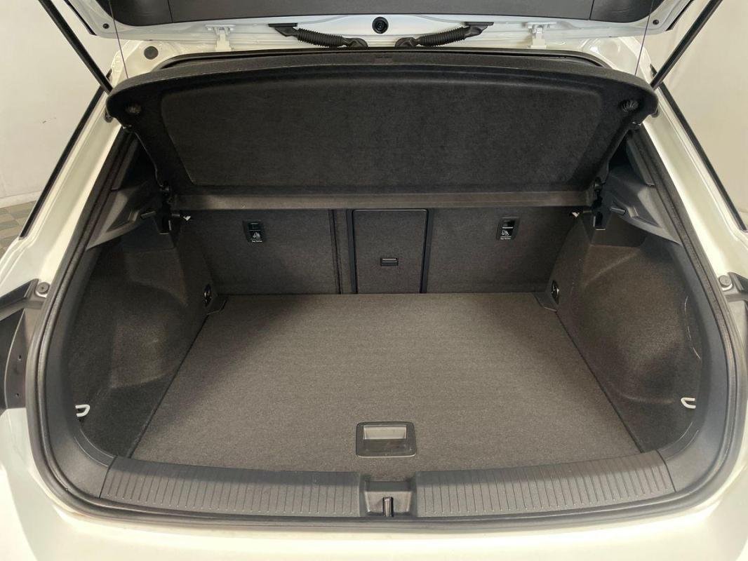Volkswagen T-Roc - Photo 31