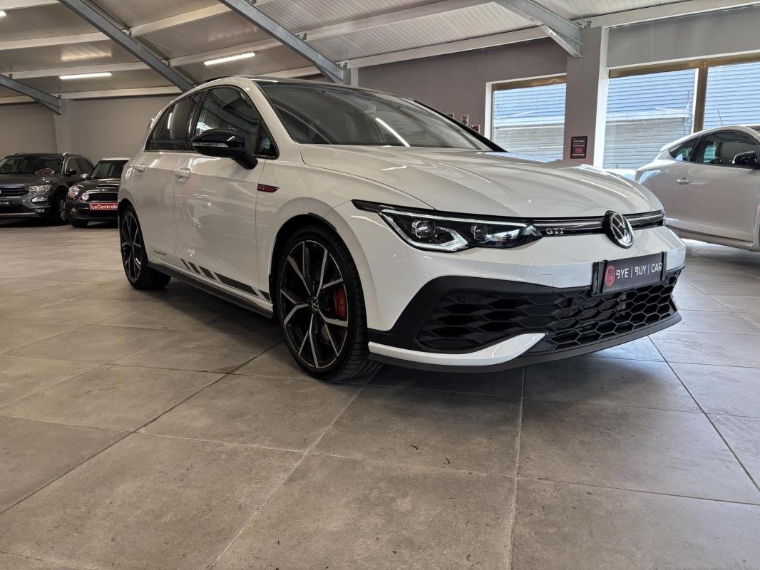Volkswagen Golf - Photo 2