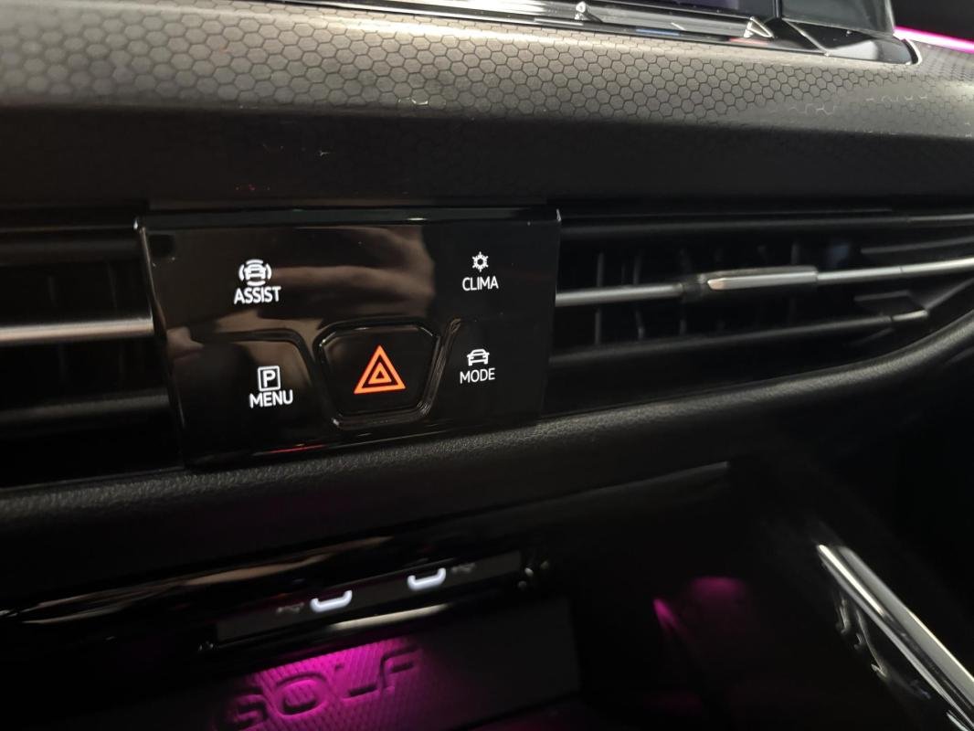 Volkswagen Golf - Photo 24