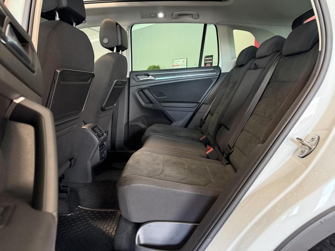 Volkswagen Tiguan - Photo 12