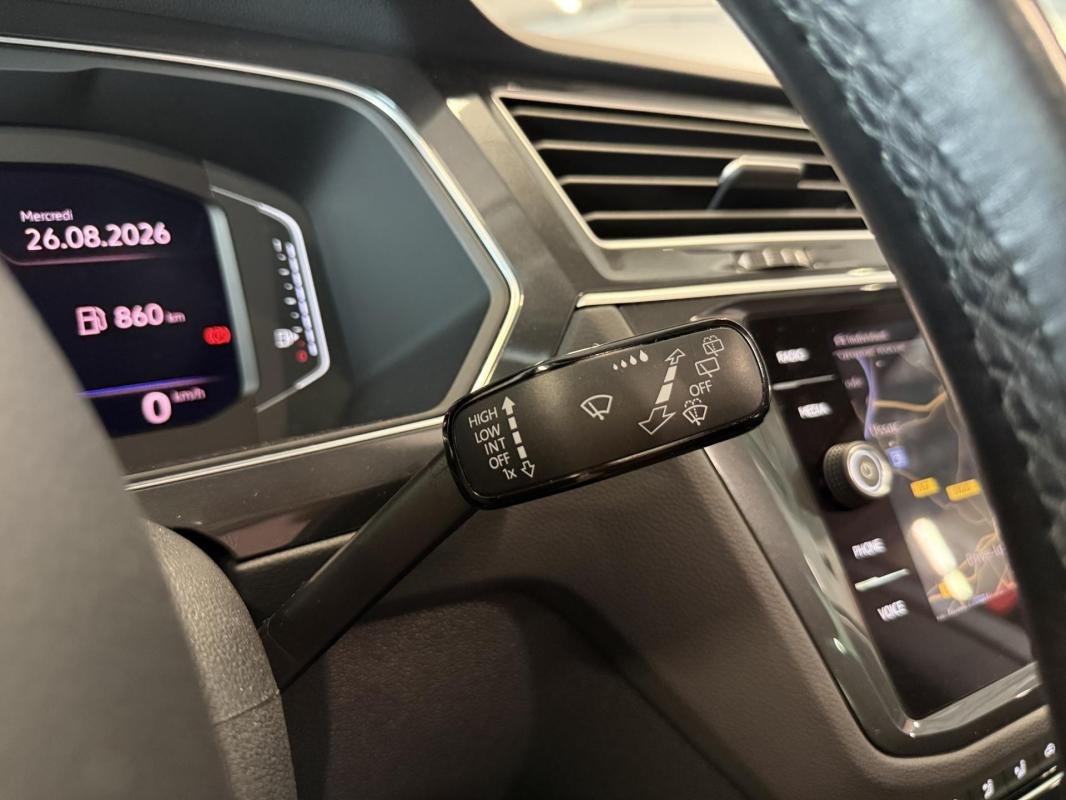 Volkswagen Tiguan - Photo 18