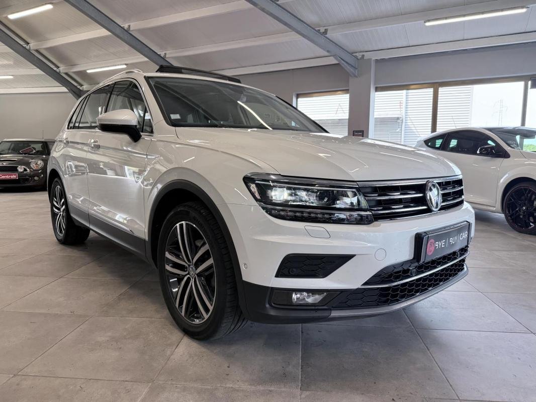 Volkswagen Tiguan - Photo 2