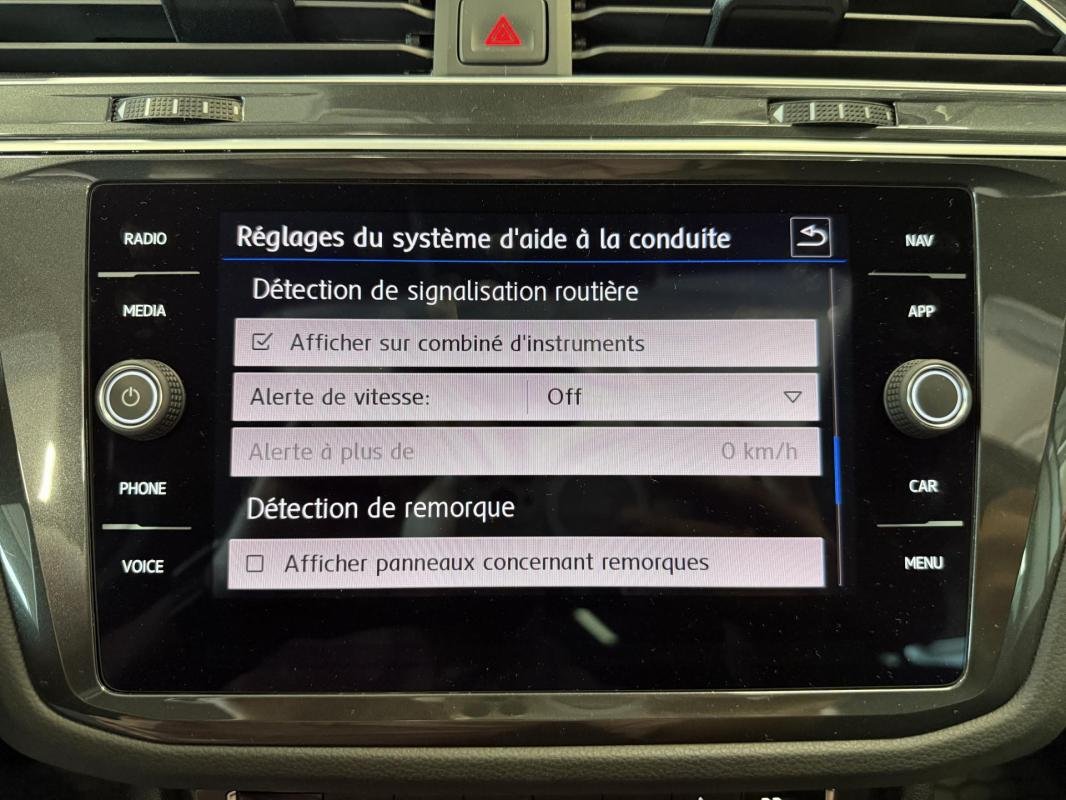Volkswagen Tiguan - Photo 26