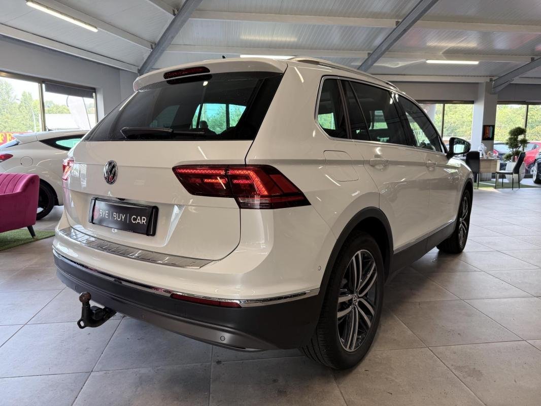 Volkswagen Tiguan - Photo 3