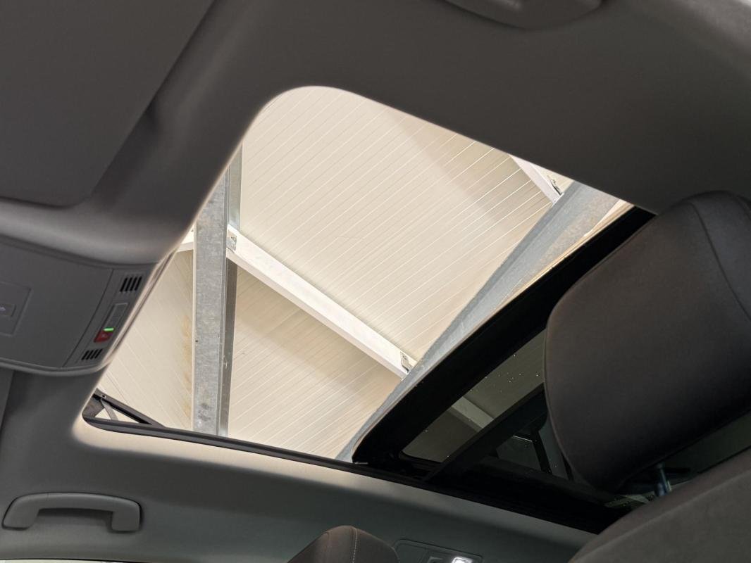 Volkswagen Tiguan - Photo 34