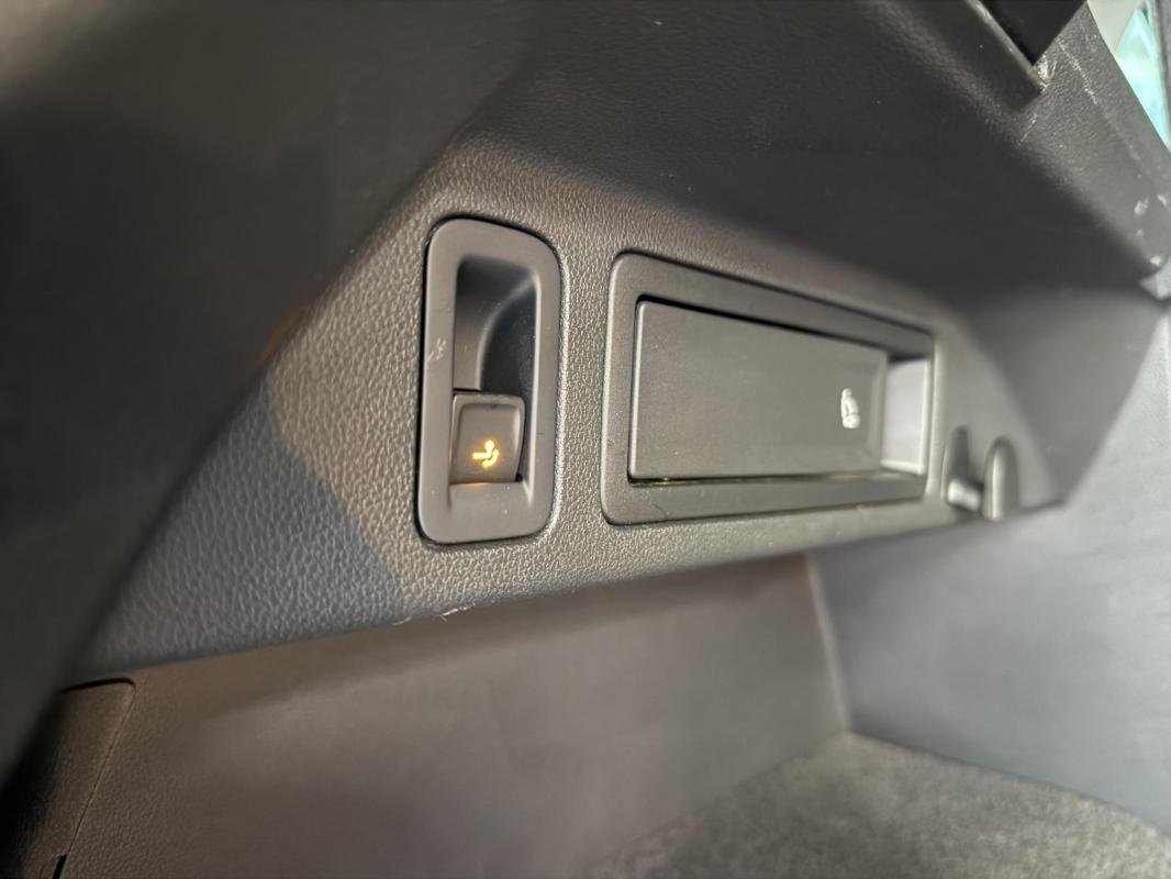 Volkswagen Tiguan - Photo 38