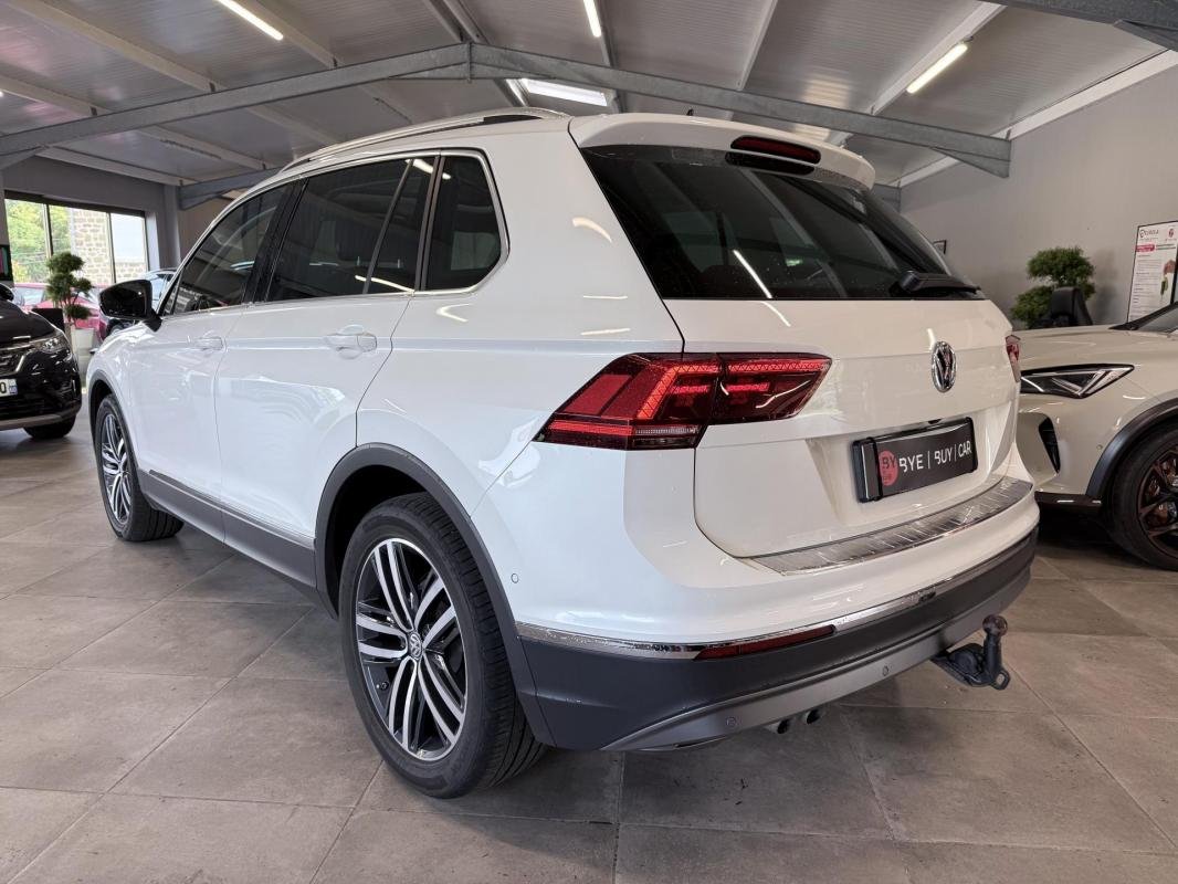 Volkswagen Tiguan - Photo 4