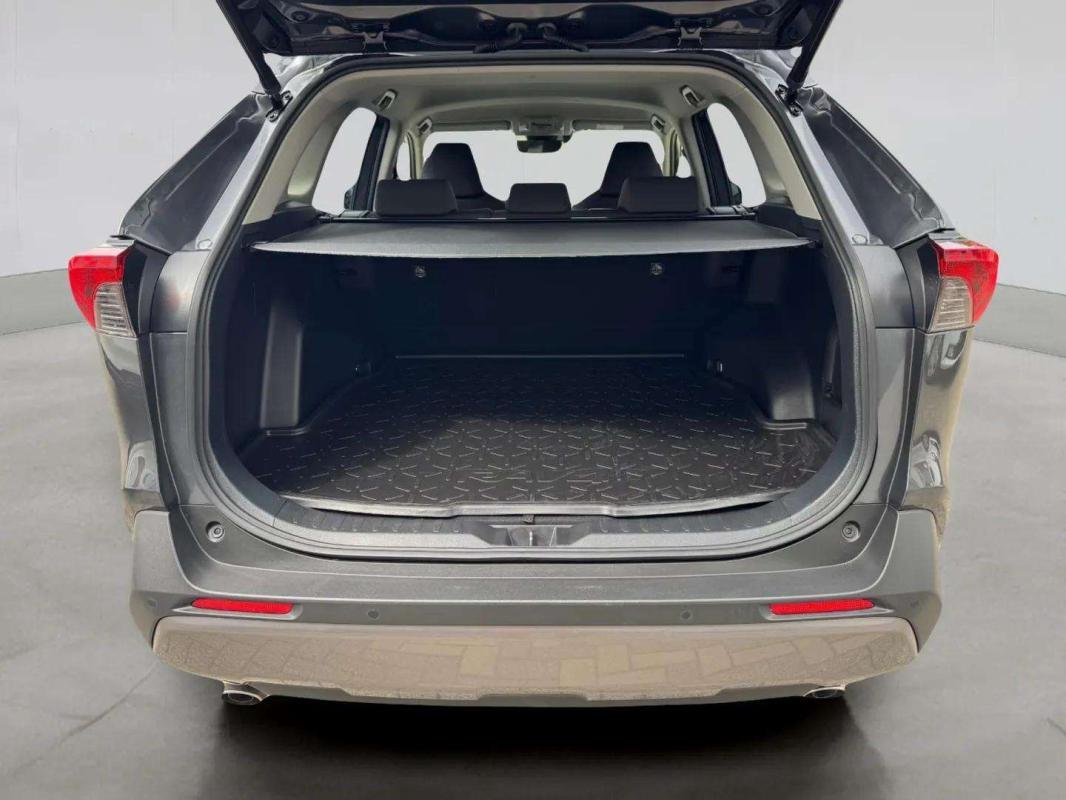 Toyota RAV4 - Photo 9