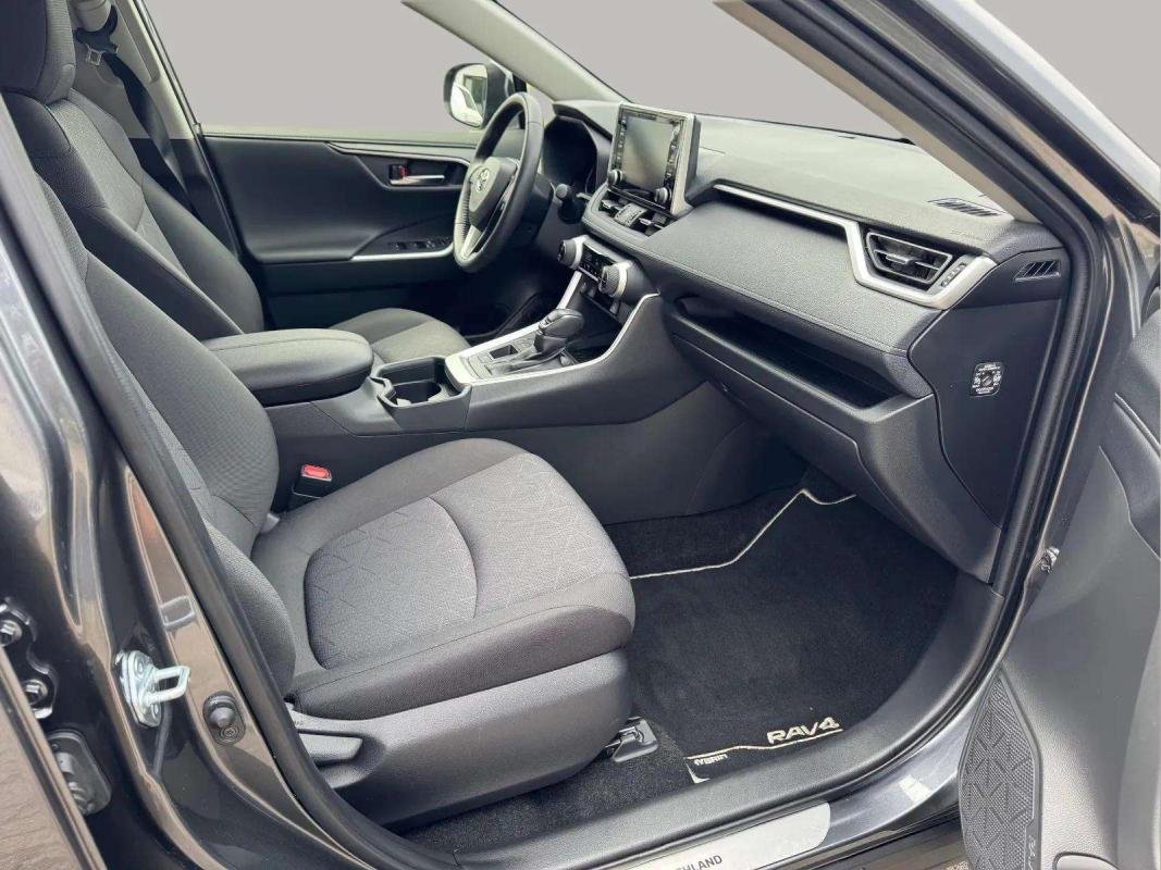 Toyota RAV4 - Photo 10