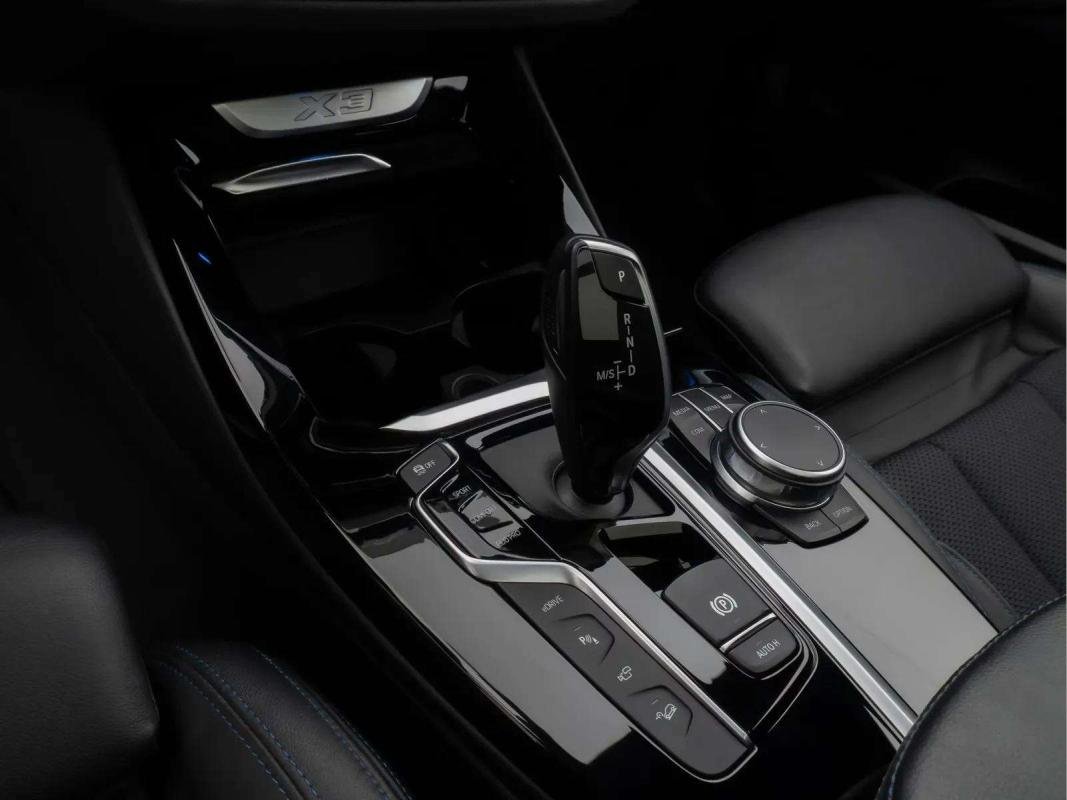 BMW X3 - Photo 10