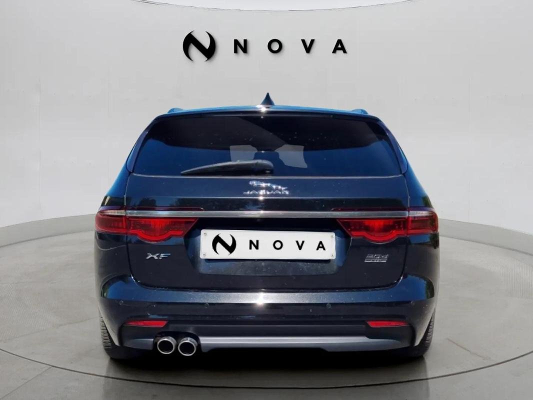 Jaguar XF - Photo 4