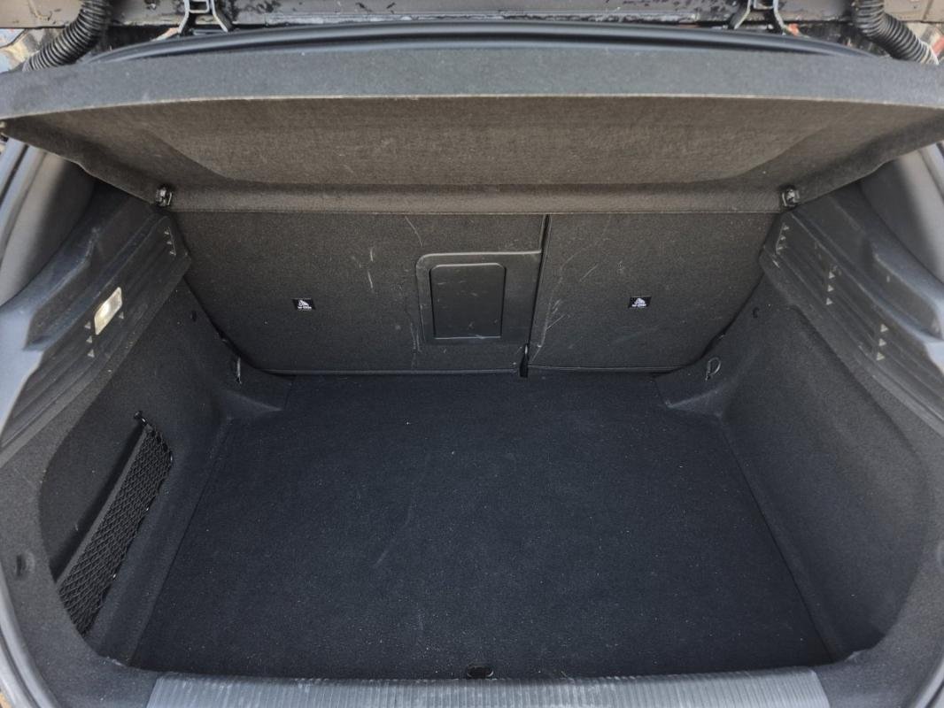 Peugeot 308 - Photo 18