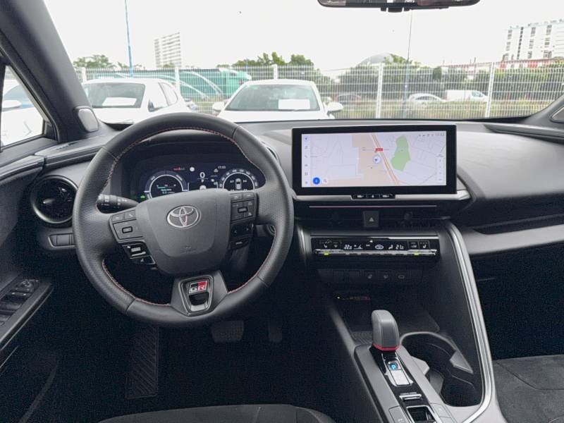 Toyota C-HR - Photo 11