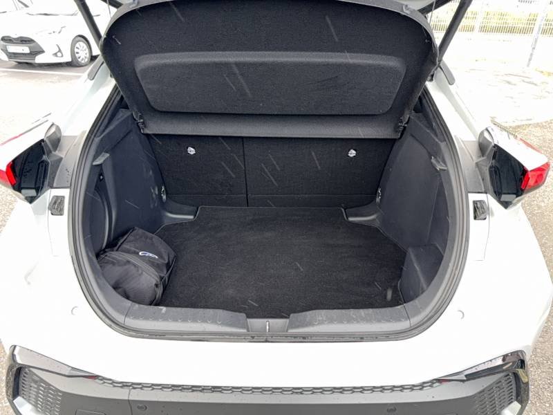 Toyota C-HR - Photo 15