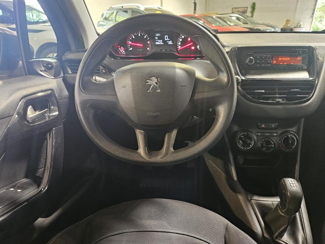 Peugeot 208 - Photo 17