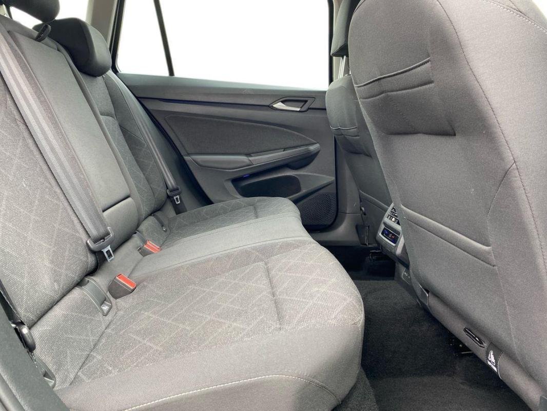 Volkswagen Golf SW - Photo 23