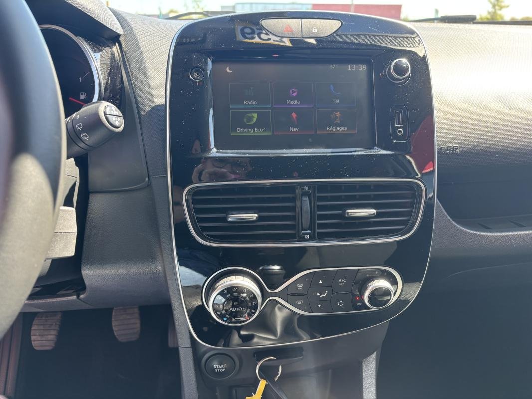 Renault Clio - Photo 17