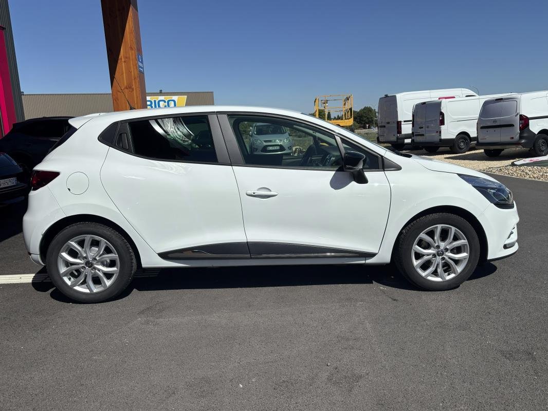 Renault Clio - Photo 4