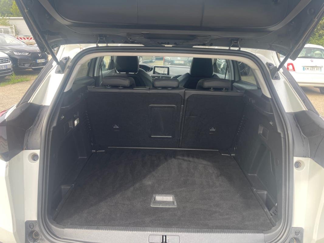 Peugeot 3008 - Photo 11