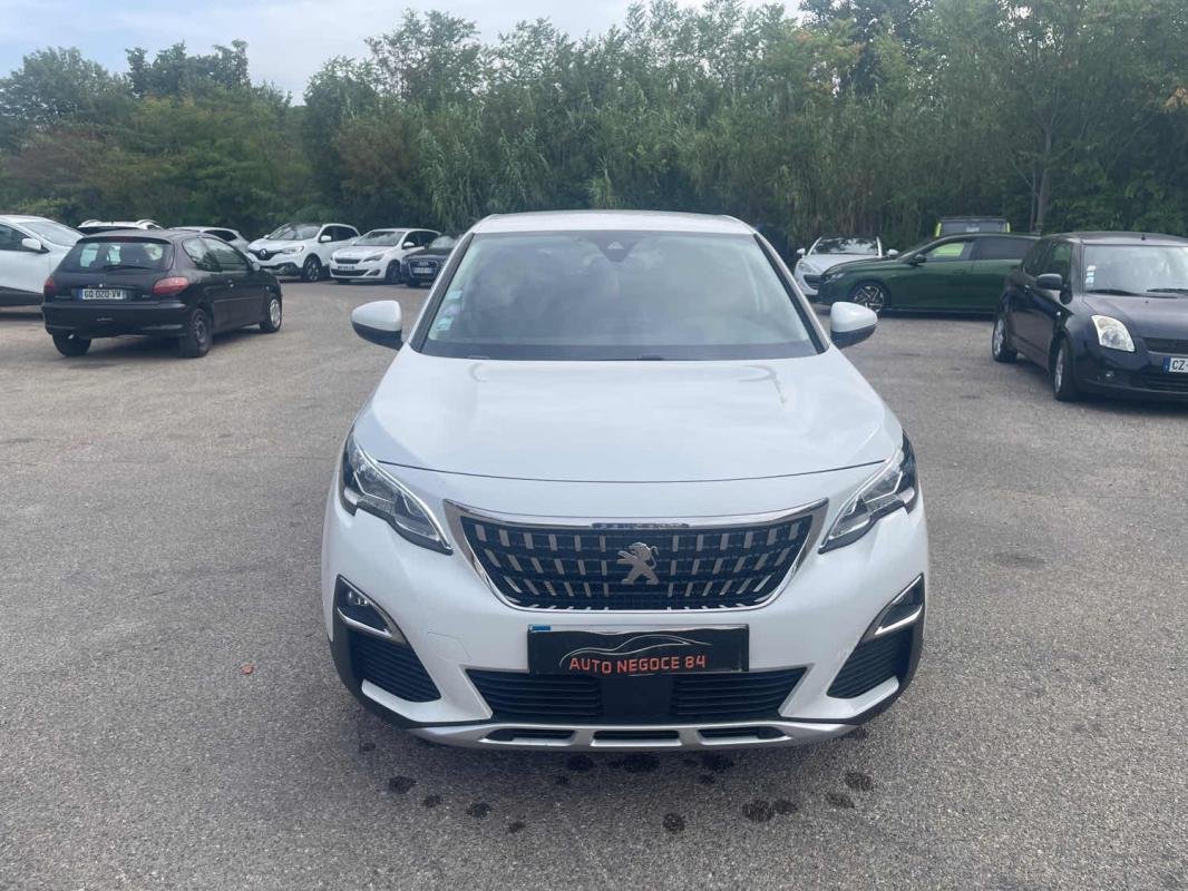 Peugeot 3008 - Photo 2