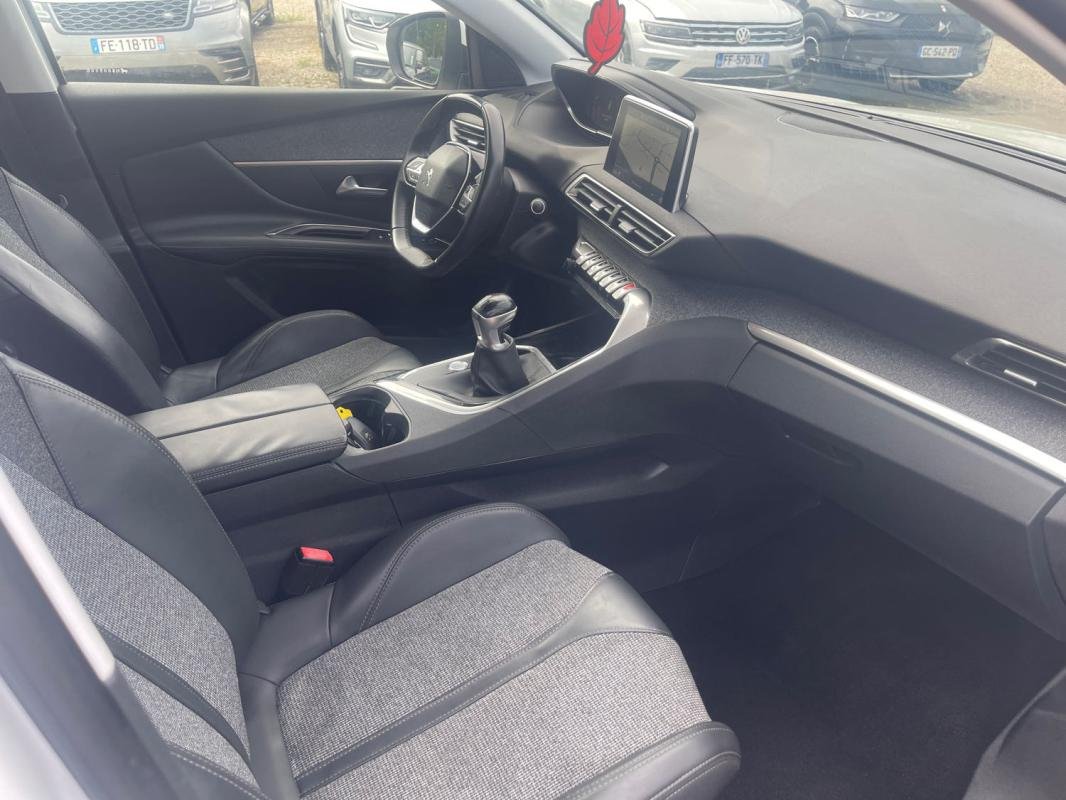 Peugeot 3008 - Photo 10