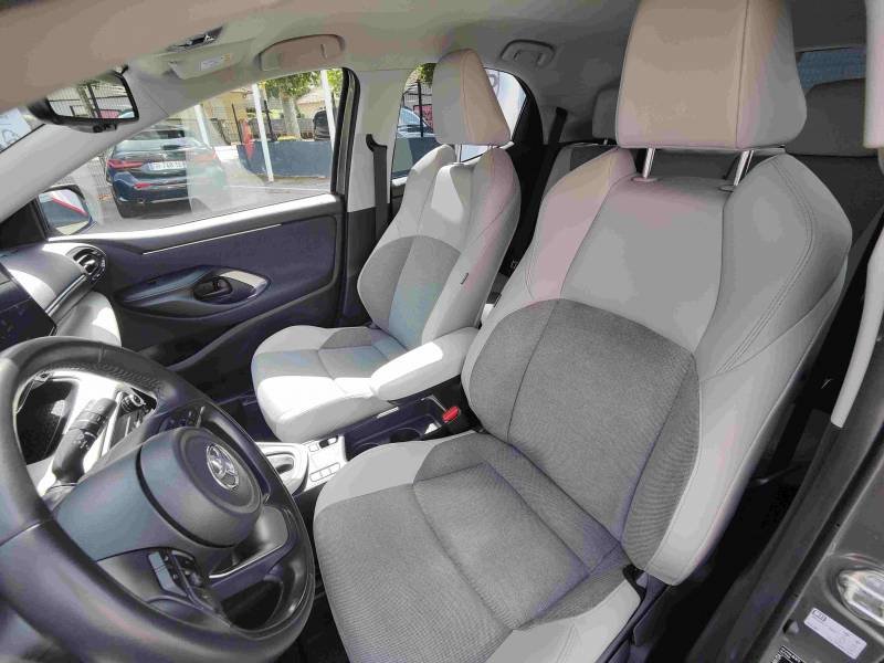 Toyota Yaris - Photo 15