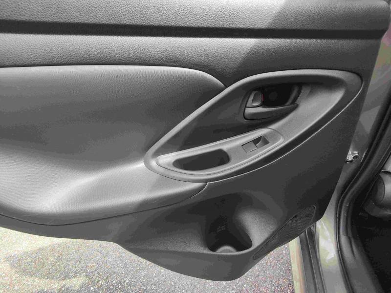 Toyota Yaris - Photo 31