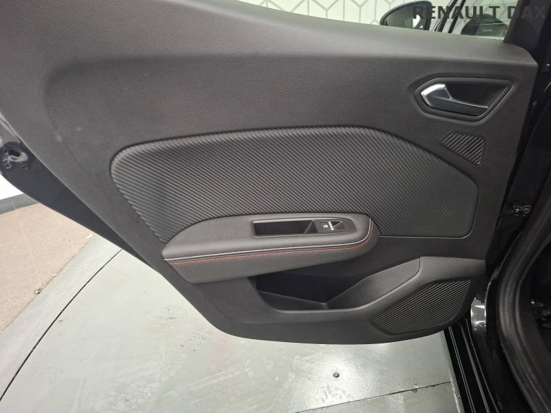 Renault Clio - Photo 24