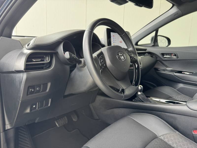 Toyota C-HR - Photo 18