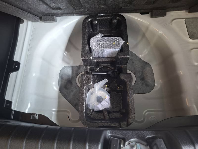 Kia Picanto - Photo 11