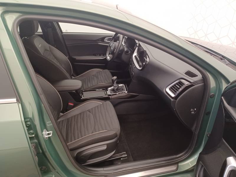 Kia CEED - Photo 14